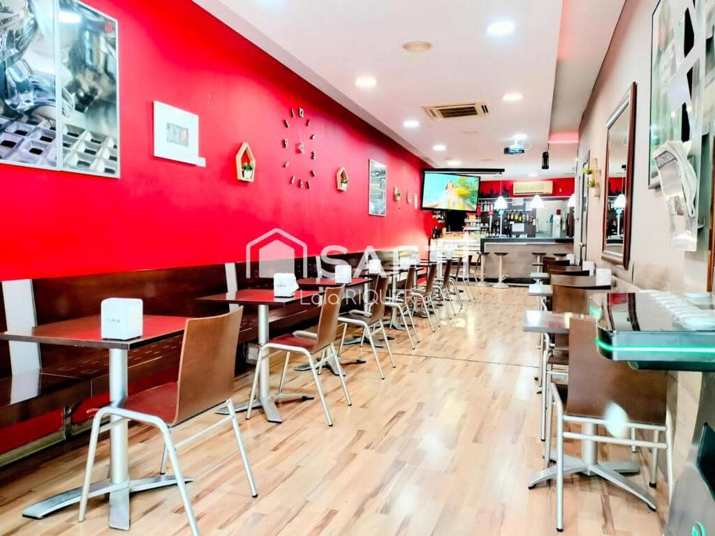 Commercial for sale in Badalona - € 60,000 (Ref: 9173802)