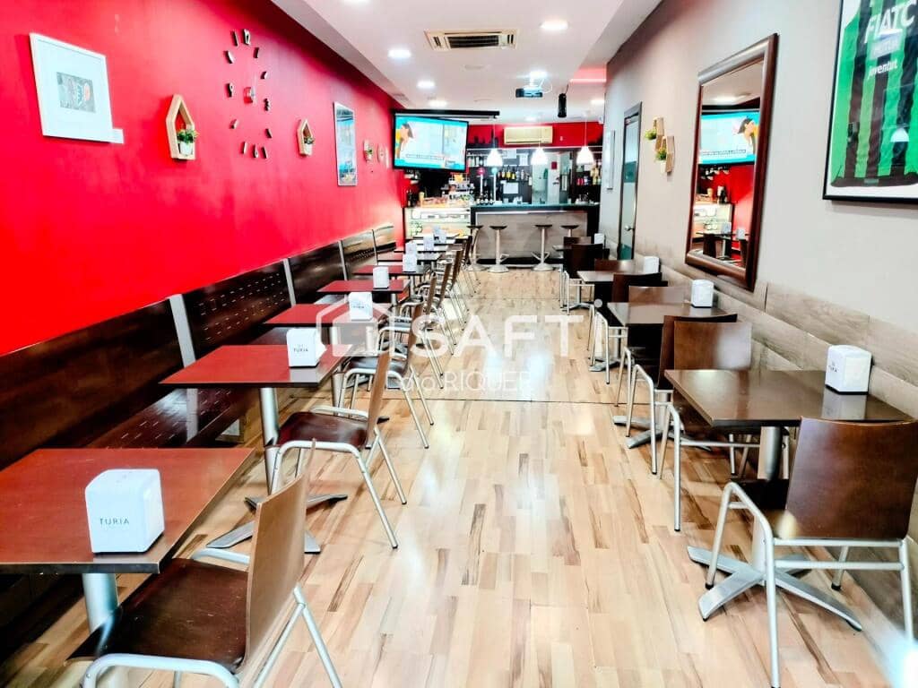 Commercial for sale in Badalona - € 60,000 (Ref: 9173802)