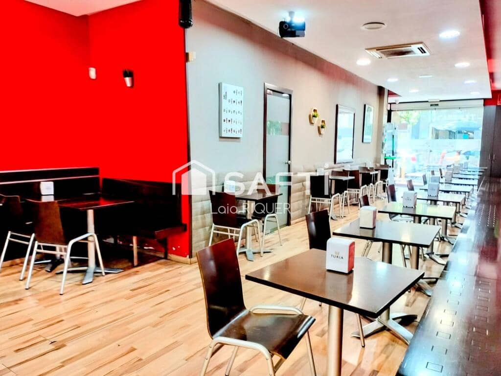 Commercial for sale in Badalona - € 60,000 (Ref: 9173802)