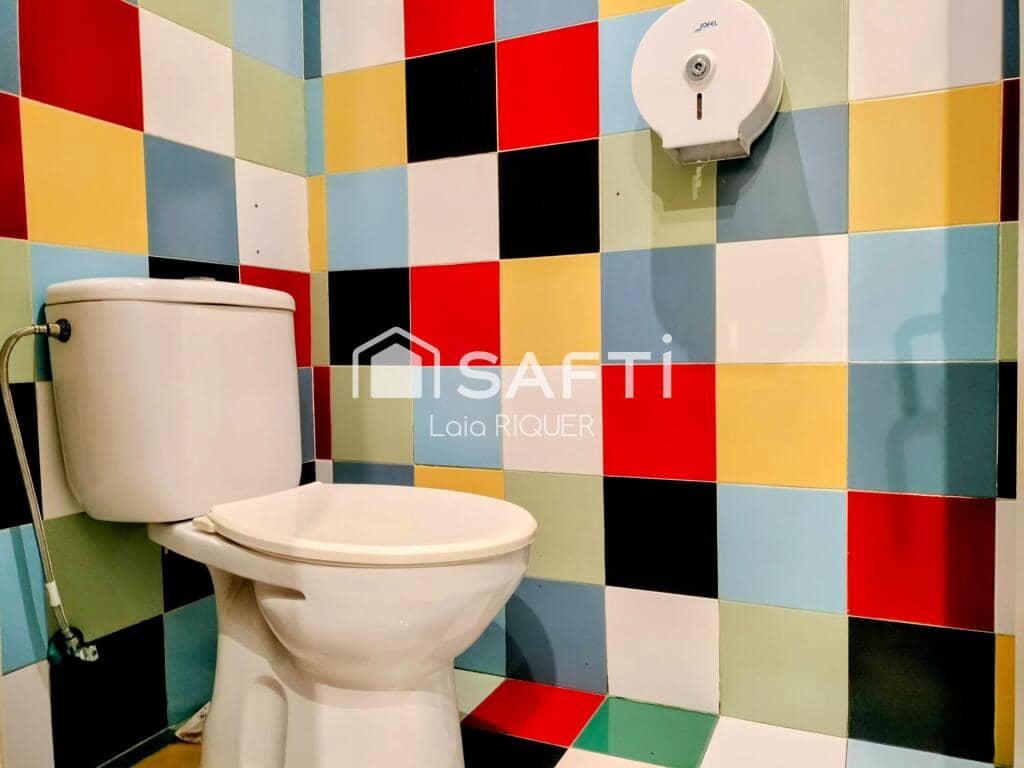 Commercial for sale in Badalona - € 60,000 (Ref: 9173802)