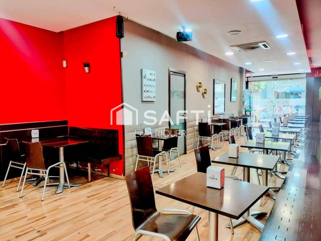 Commercial for sale in Badalona - € 60,000 (Ref: 9173802)