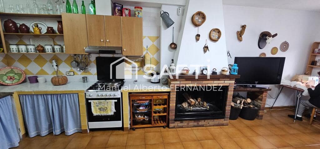 4 soverom Villa til salgs i Lloret de Mar med svømmebasseng garasje - € 499 000 (Ref: 9173813)