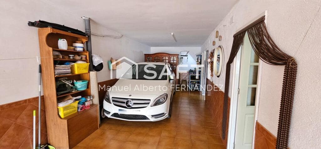 4 soverom Villa til salgs i Lloret de Mar med svømmebasseng garasje - € 499 000 (Ref: 9173813)