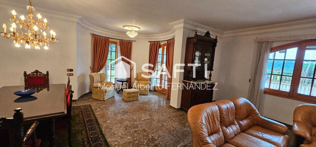 9 soveværelse Finca/Landehus til salg i Sant Feliu de Buixalleu med swimmingpool garage - € 1.250.000 (Ref: 9173815)