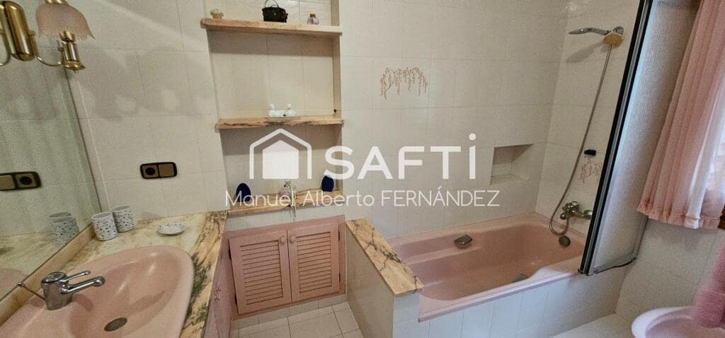 9 soveværelse Finca/Landehus til salg i Sant Feliu de Buixalleu med swimmingpool garage - € 1.250.000 (Ref: 9173815)