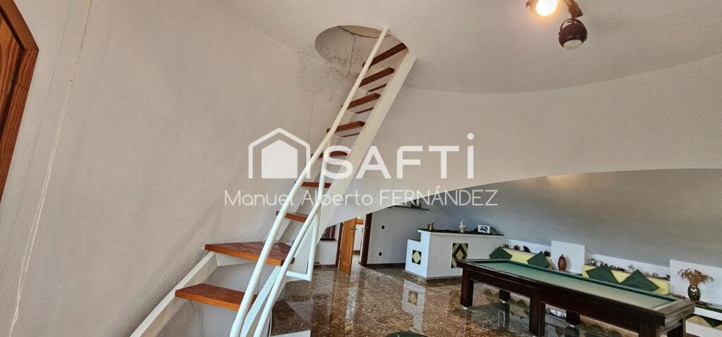 9 soveværelse Finca/Landehus til salg i Sant Feliu de Buixalleu med swimmingpool garage - € 1.250.000 (Ref: 9173815)