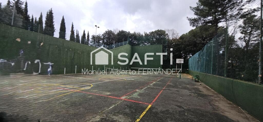 9 soveværelse Finca/Landehus til salg i Sant Feliu de Buixalleu med swimmingpool garage - € 1.250.000 (Ref: 9173815)