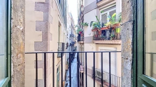 1 bedroom Apartment for sale in El Barri Gòtic, Barcelona city - € 275,000 (Ref: 9173828)