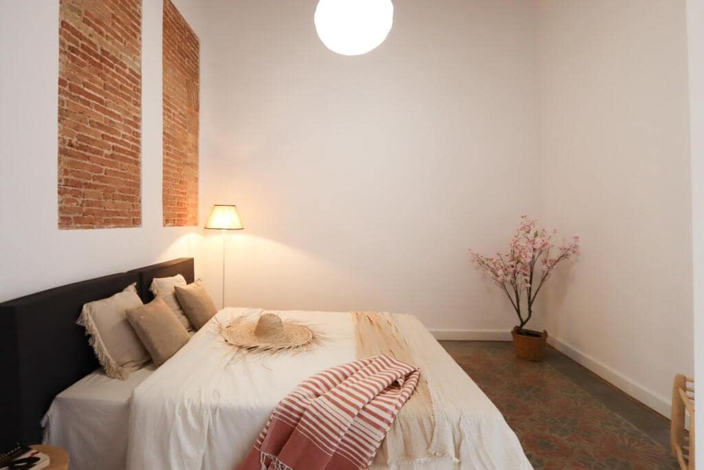 2 soveværelse Lejlighed til salg i Barcelona by - € 435.000 (Ref: 9173829)