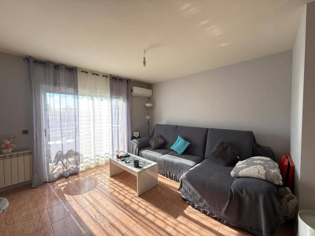 3 bedroom Apartment for sale in Pineda de Mar - € 230,000 (Ref: 9173830)