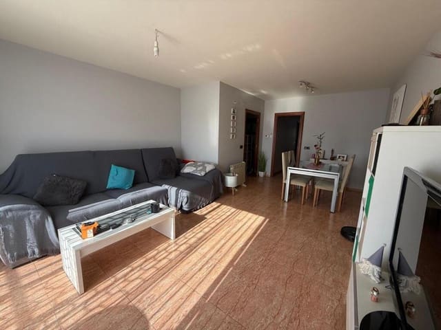 3 bedroom Apartment for sale in Pineda de Mar - € 230,000 (Ref: 9173830)