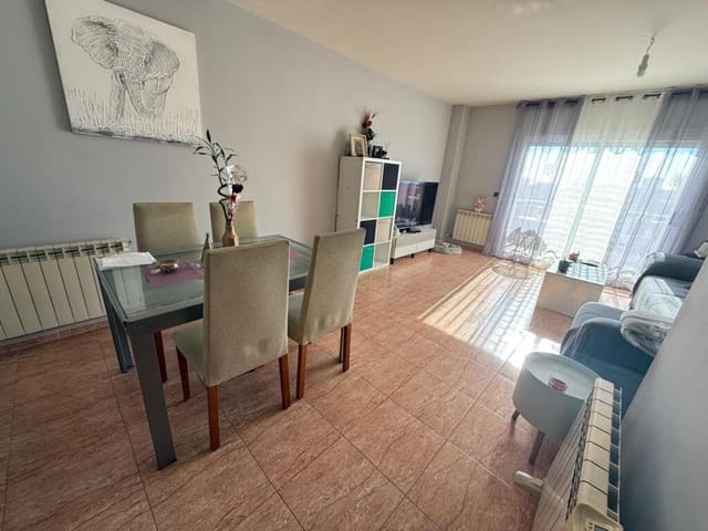 3 bedroom Apartment for sale in Pineda de Mar - € 230,000 (Ref: 9173830)