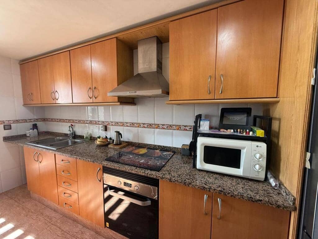 3 bedroom Apartment for sale in Pineda de Mar - € 230,000 (Ref: 9173830)