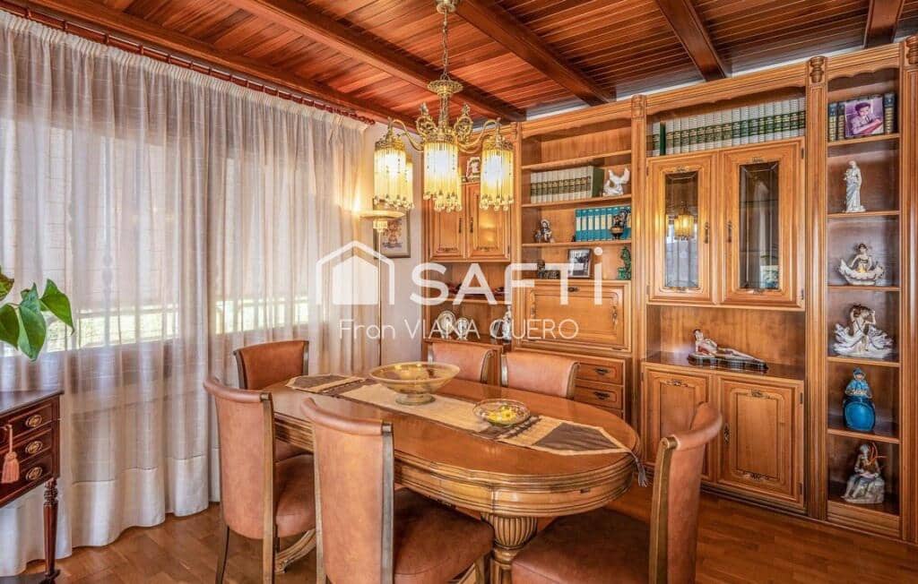 5 bedroom Villa for sale in Pineda de Mar with pool garage - € 759,000 (Ref: 9173832)