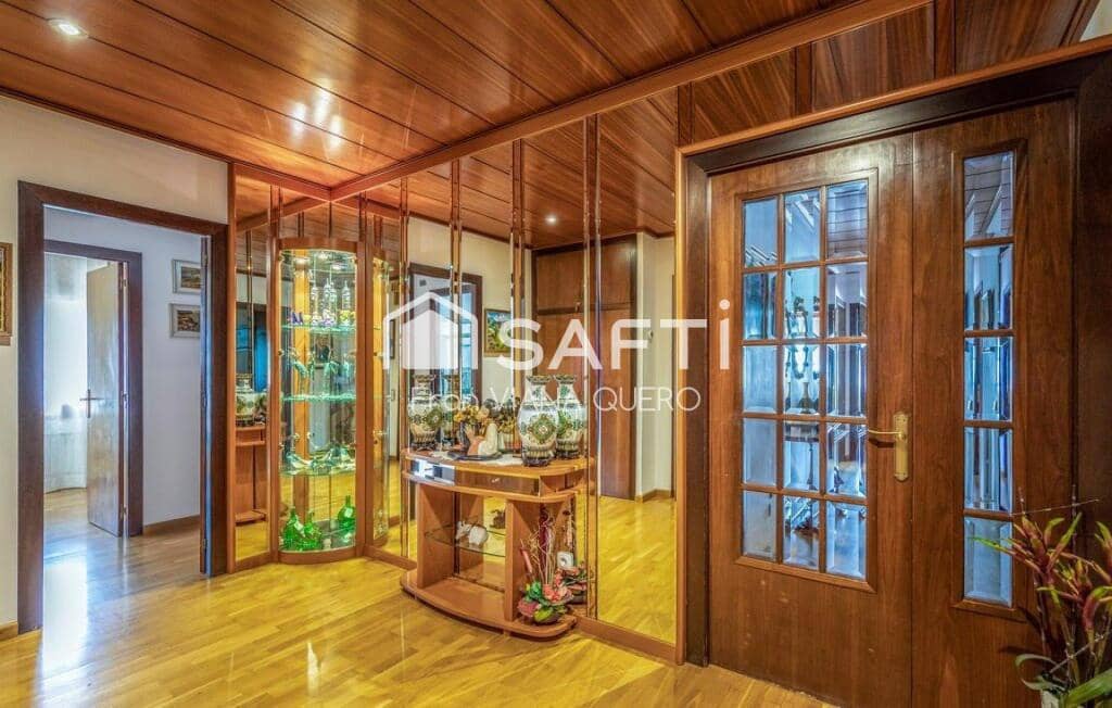 5 bedroom Villa for sale in Pineda de Mar with pool garage - € 759,000 (Ref: 9173832)