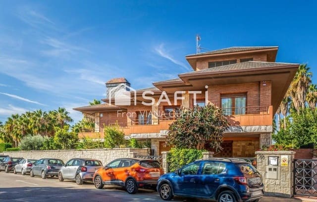 5 bedroom Villa for sale in Pineda de Mar with pool garage - € 950,000 (Ref: 9173832)
