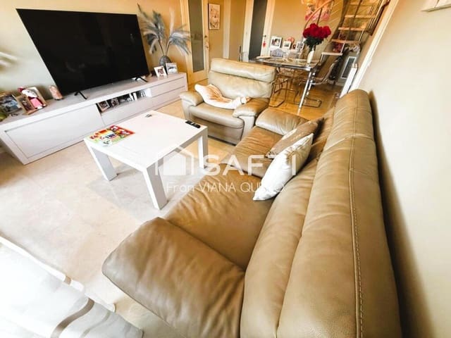 3 sypialnia Penthouse na sprzedaż w Vilassar de Mar z basenem garażem - 550 000 € (Ref: 9173833)