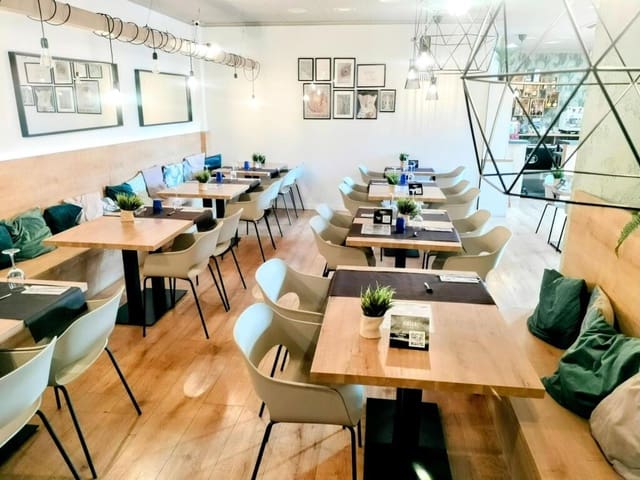 Erhverv til leje i Pineda de Mar - € 1.800 (Ref: 9173835)