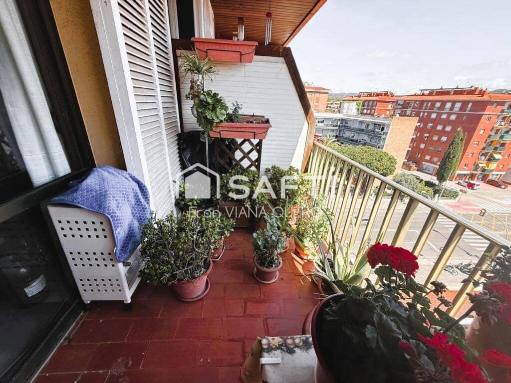 3 soverom Leilighet til salgs i Lloret de Mar med svømmebasseng - € 179 000 (Ref: 9173837)