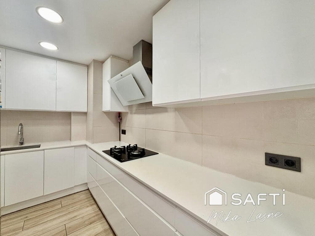 3 soverom Leilighet til salgs i Barcelona by - € 580 000 (Ref: 9173842)