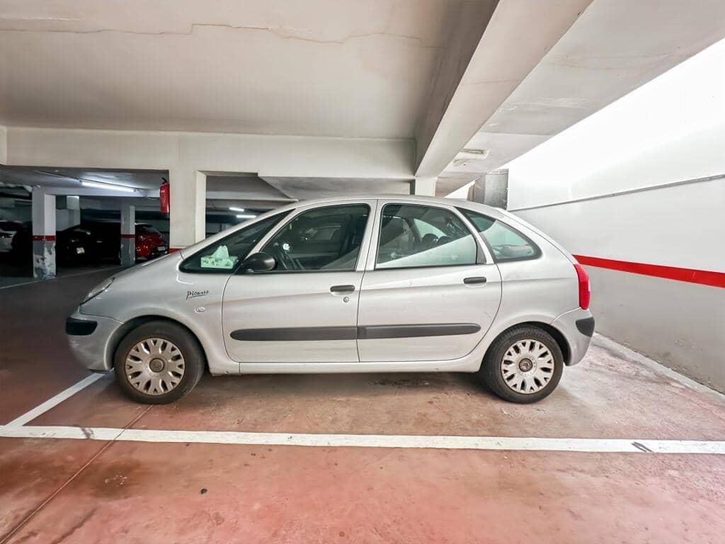 Garasje til salgs i Barcelona by - € 34 000 (Ref: 9173847)