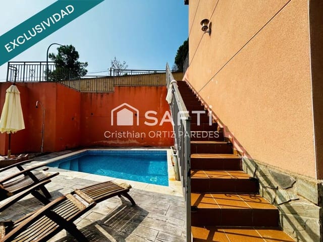 3 soveværelse Villa til salg i Urbanitzacions del Nord, Lloret de Mar med swimmingpool - € 242.000 (Ref: 9173853)