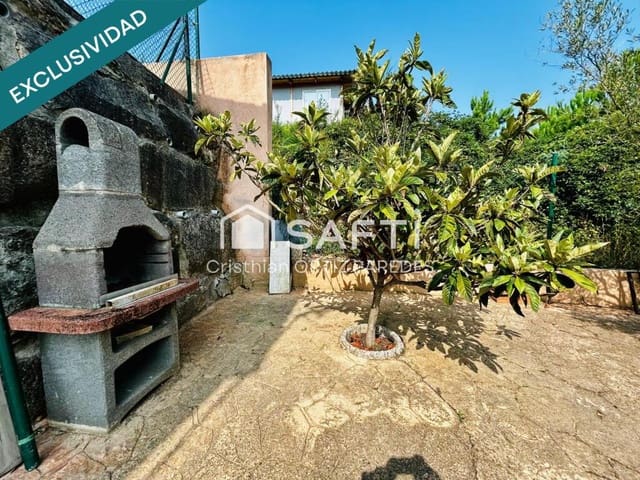 3 soveværelse Villa til salg i Urbanitzacions del Nord, Lloret de Mar med swimmingpool - € 242.000 (Ref: 9173853)