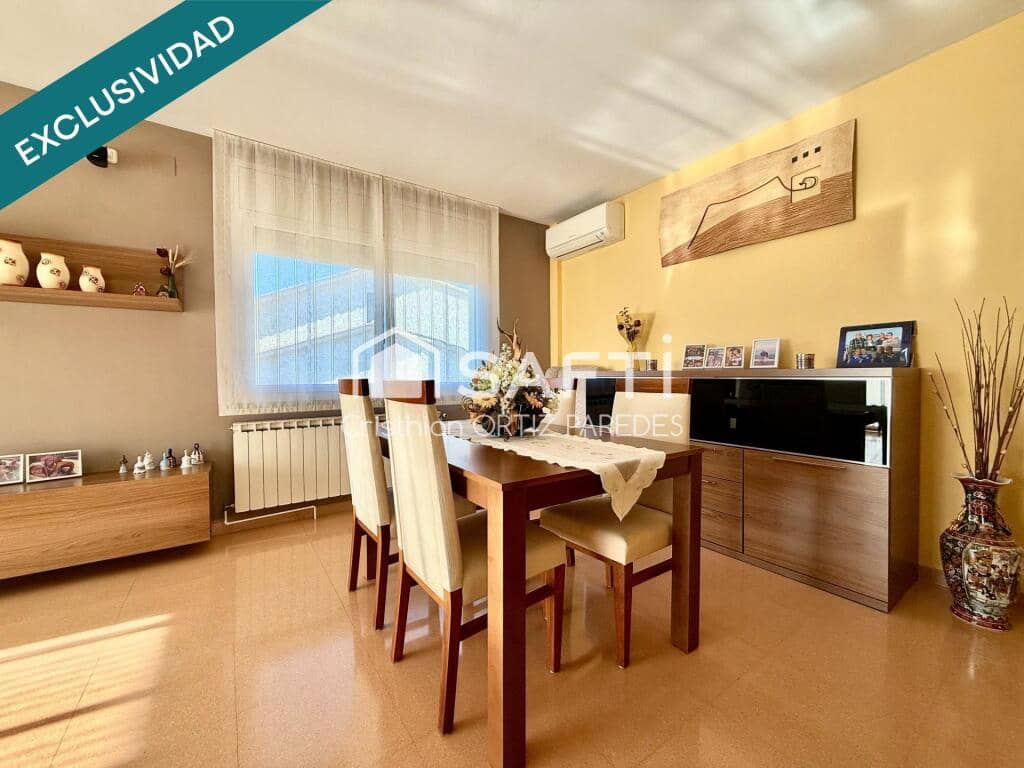 4 bedroom Villa for sale in Caldes de Malavella with pool garage - € 420,000 (Ref: 9173855)