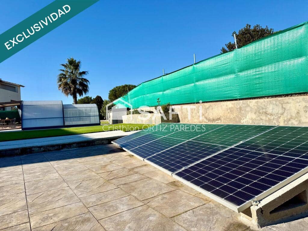 4 bedroom Villa for sale in Caldes de Malavella with pool garage - € 420,000 (Ref: 9173855)