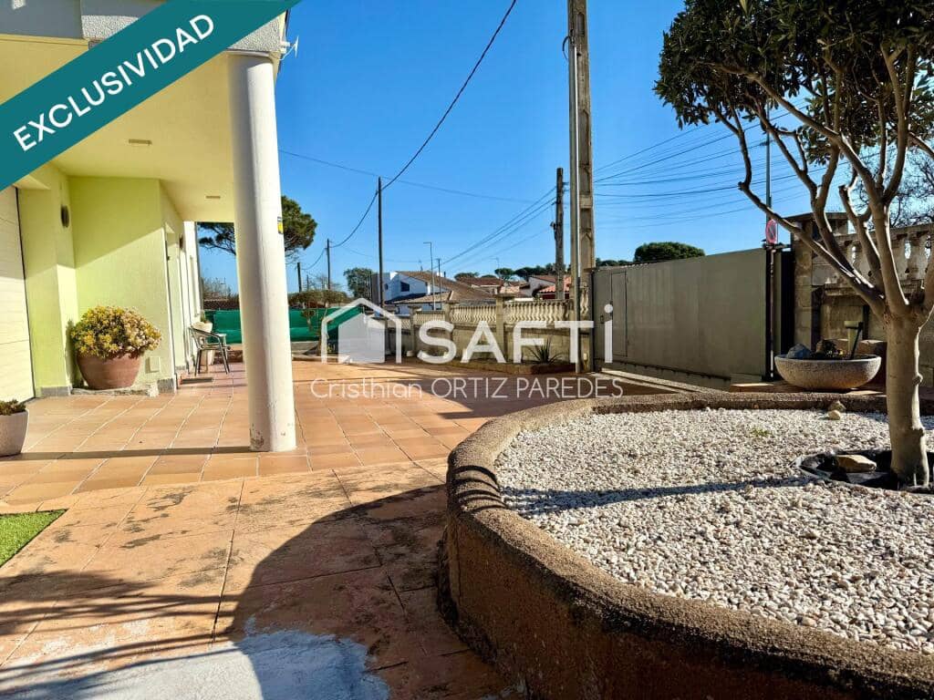 4 bedroom Villa for sale in Caldes de Malavella with pool garage - € 420,000 (Ref: 9173855)