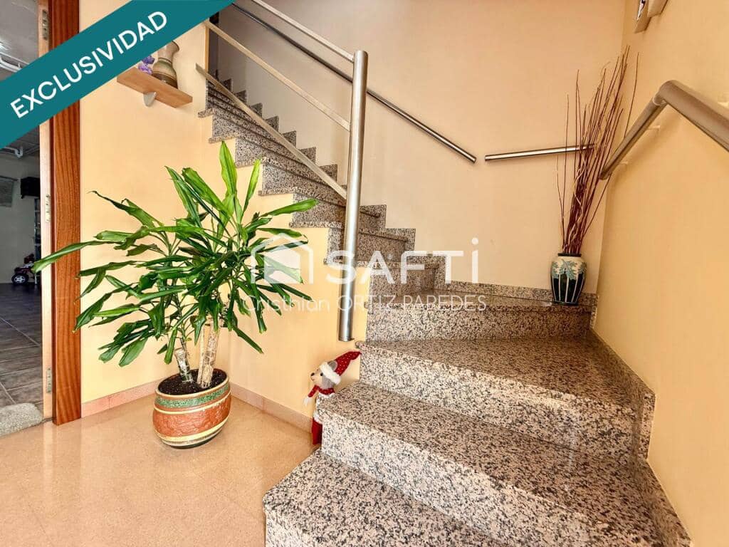 4 bedroom Villa for sale in Caldes de Malavella with pool garage - € 420,000 (Ref: 9173855)