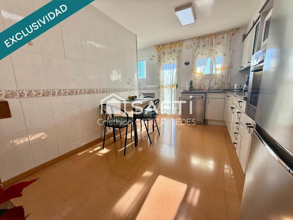 4 bedroom Villa for sale in Caldes de Malavella with pool garage - € 420,000 (Ref: 9173855)