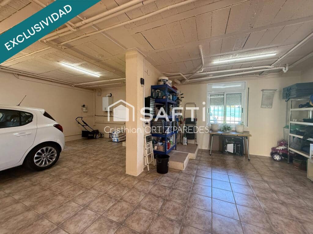 4 bedroom Villa for sale in Caldes de Malavella with pool garage - € 420,000 (Ref: 9173855)