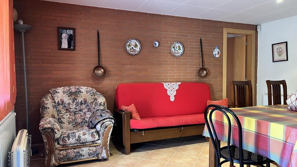 3 bedroom Villa for sale in Riudarenes with garage - € 239,000 (Ref: 9173857)