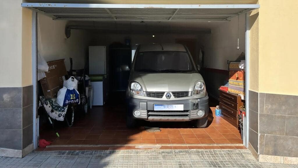 3 bedroom Villa for sale in Riudarenes with garage - € 239,000 (Ref: 9173857)