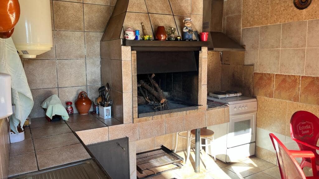 3 bedroom Villa for sale in Riudarenes with garage - € 239,000 (Ref: 9173857)