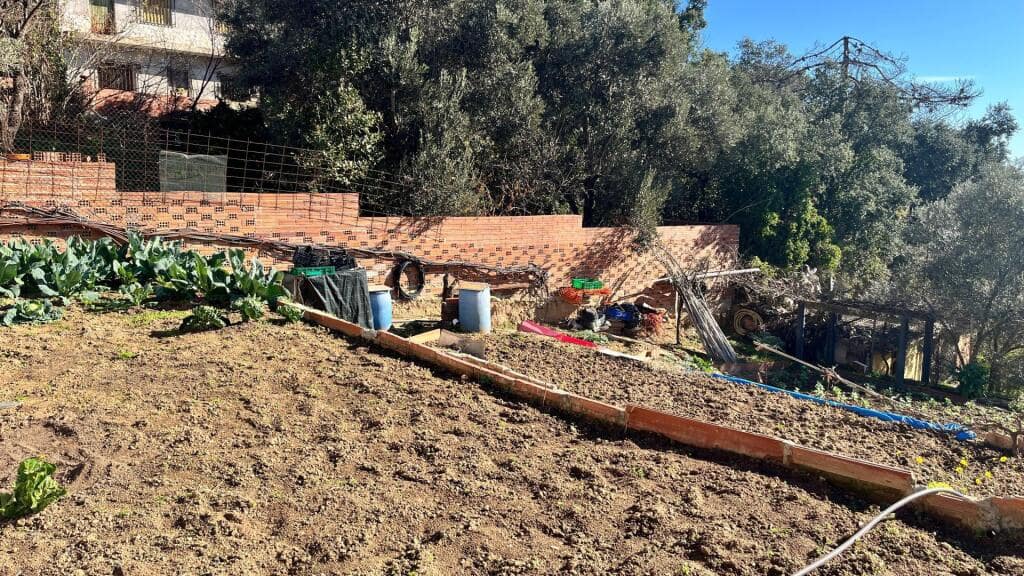 3 bedroom Villa for sale in Riudarenes with garage - € 239,000 (Ref: 9173857)