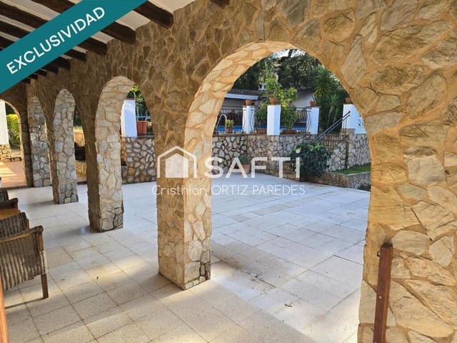 5 sovrum Villa till salu i Santa Cristina d'Aro med pool garage - 1 272 000 € (Ref: 9173867)