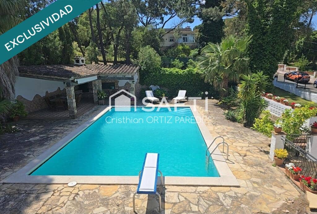 5 sypialnia Willa na sprzedaż w Santa Cristina d'Aro z basenem garażem - 1 272 000 € (Ref: 9173867)