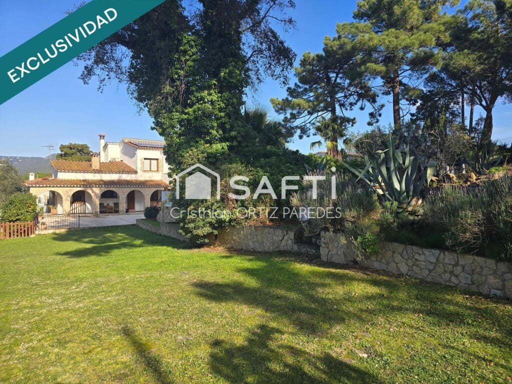 5 sypialnia Willa na sprzedaż w Santa Cristina d'Aro z basenem garażem - 1 272 000 € (Ref: 9173867)