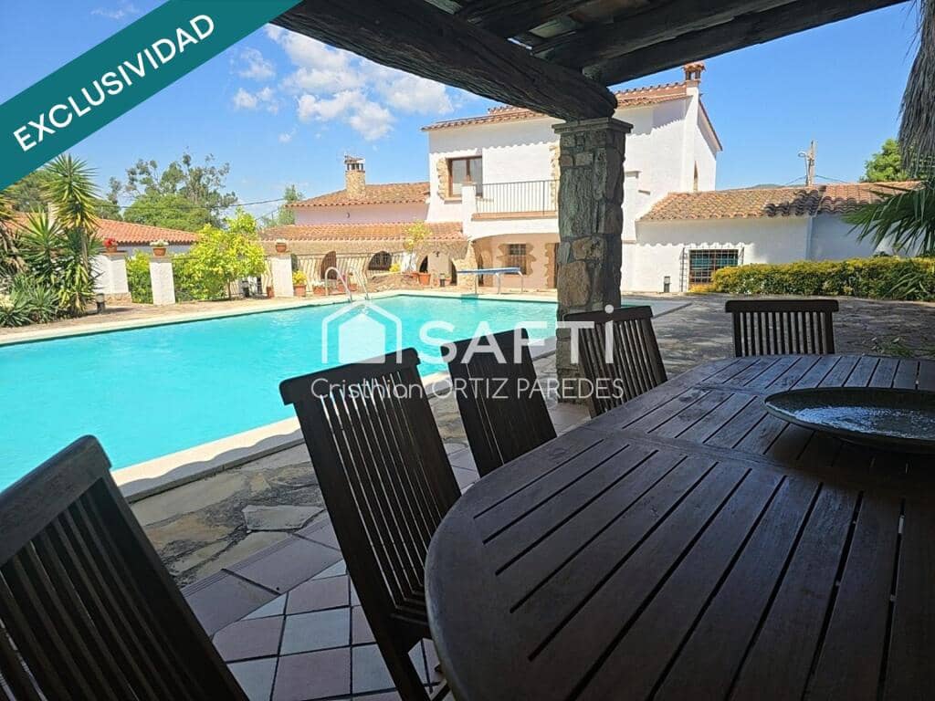 5 sypialnia Willa na sprzedaż w Santa Cristina d'Aro z basenem garażem - 1 272 000 € (Ref: 9173867)