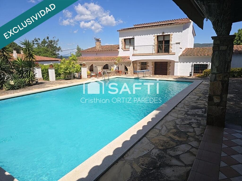 5 sypialnia Willa na sprzedaż w Santa Cristina d'Aro z basenem garażem - 1 272 000 € (Ref: 9173867)