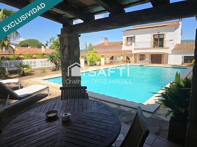 5 sovrum Villa till salu i Santa Cristina d'Aro med pool garage - 1 272 000 € (Ref: 9173867)