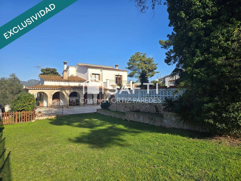 5 sypialnia Willa na sprzedaż w Santa Cristina d'Aro z basenem garażem - 1 272 000 € (Ref: 9173867)