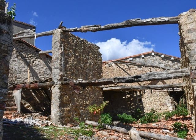 Tontti myytävänä paikassa Acebo - 63 600 € (Ref: 9173884)