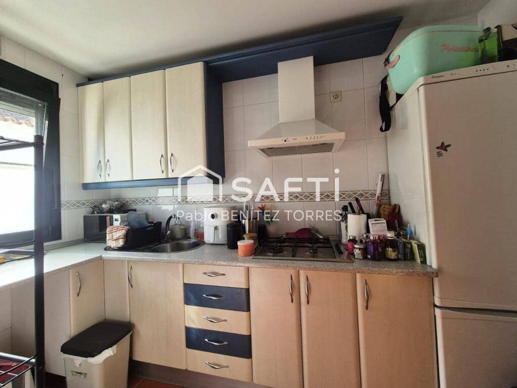 2 bedroom Apartment for sale in La Barrosa with pool garage - € 290,000 (Ref: 9173890)