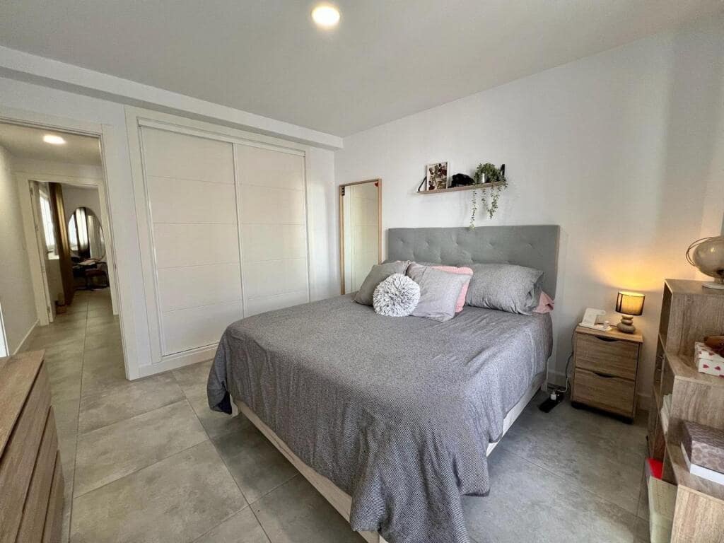 2 soveværelse Penthouse til salg i Chiclana de la Frontera - € 220.000 (Ref: 9173898)