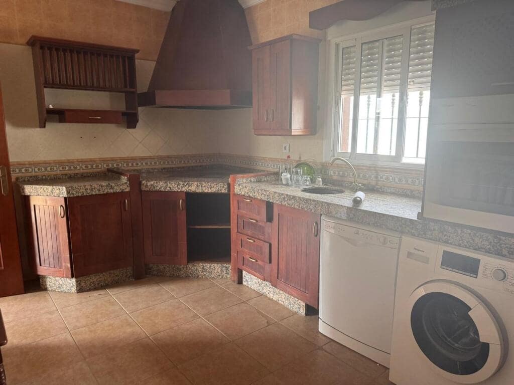 3 soveværelse Finca/Landehus til salg i Chiclana de la Frontera med swimmingpool garage - € 270.000 (Ref: 9173900)