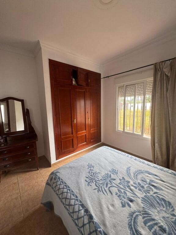 3 soveværelse Finca/Landehus til salg i Chiclana de la Frontera med swimmingpool garage - € 270.000 (Ref: 9173900)