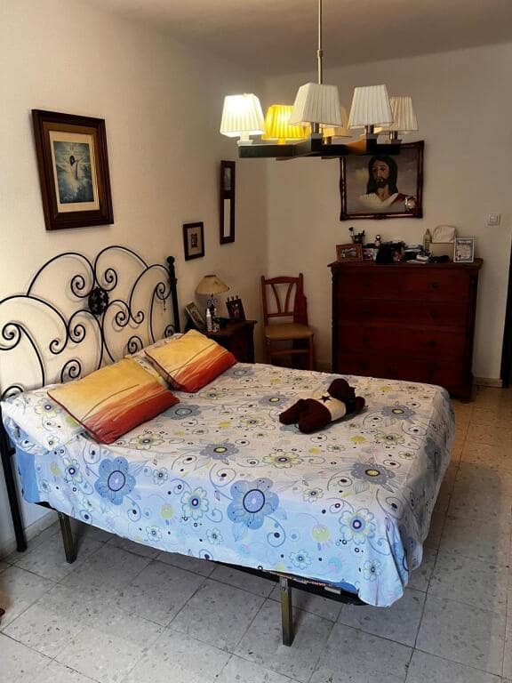 3 bedroom Apartment for sale in Chiclana de la Frontera - € 190,000 (Ref: 9173902)